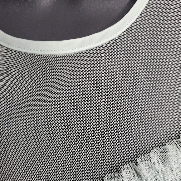 Mesh Top with frill details - Picture 4 of 4